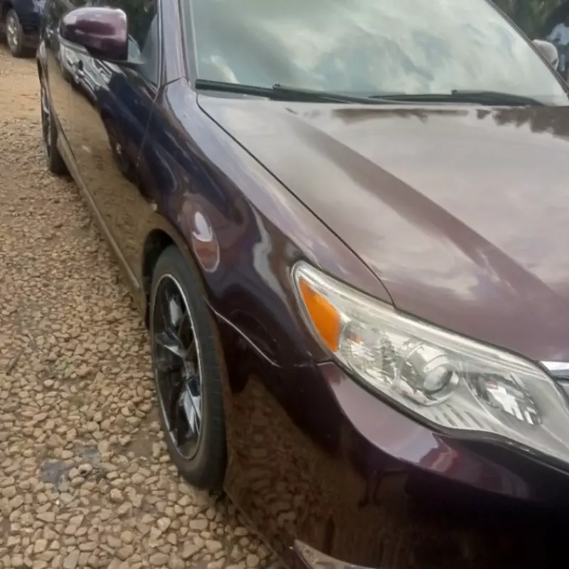 TOYOTA Avalon   - 2011