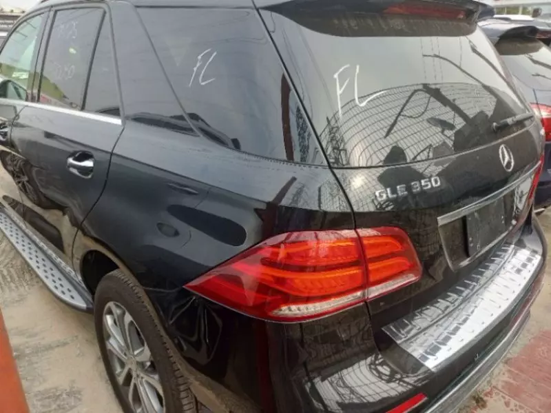 Mercedes-Benz GLE-Class   - 2016