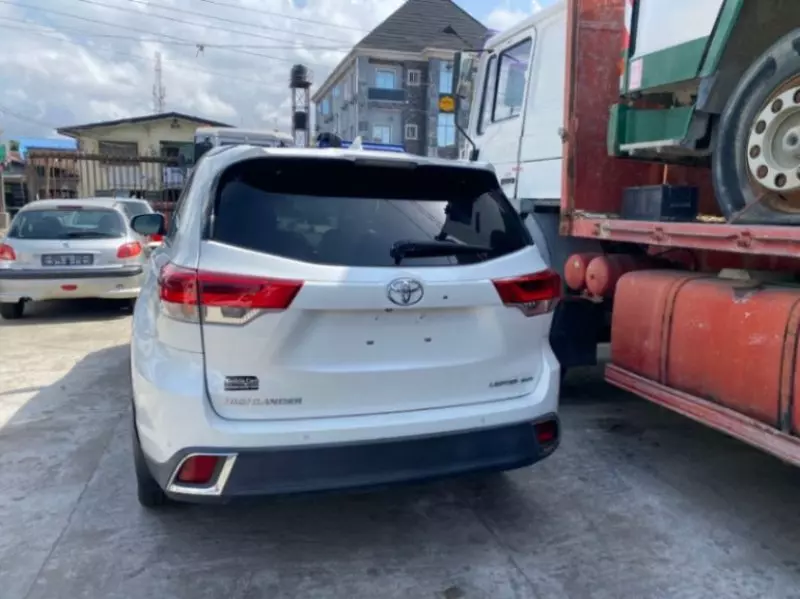 TOYOTA Highlander   - 2018