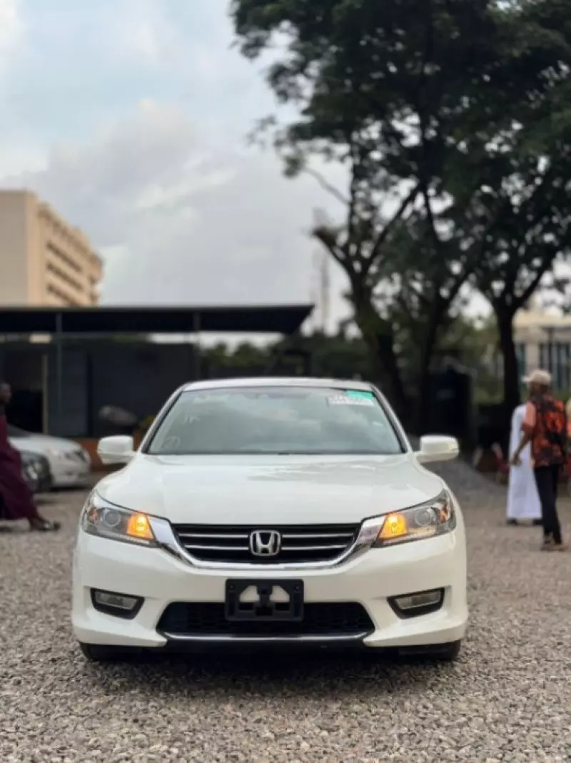Honda Accord   - 2013