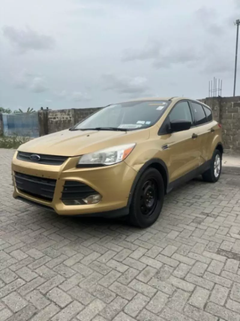 Ford Escape   - 2014