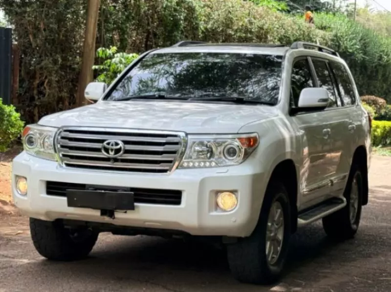 Toyota Land Cruiser VX   - 2015