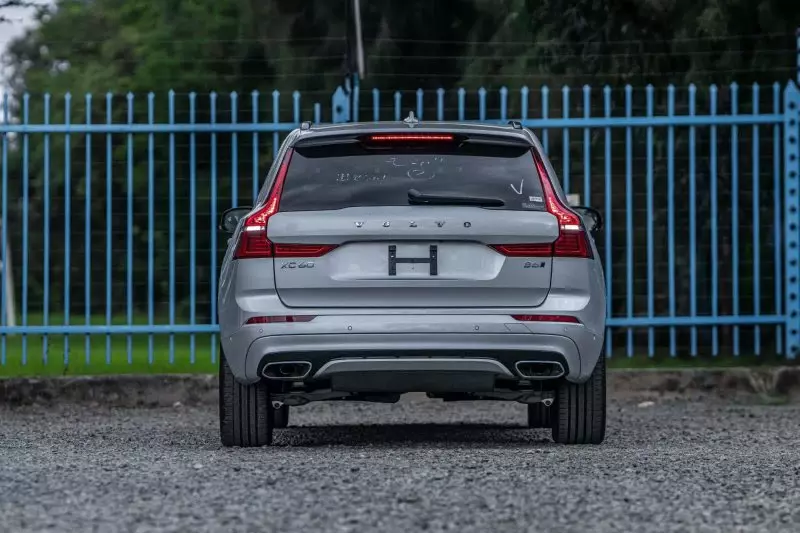 Volvo XC60   - 2021