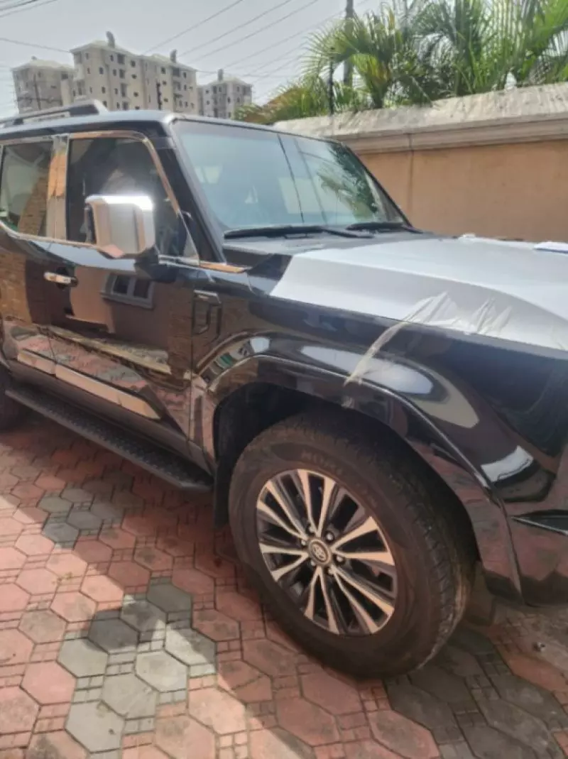 Toyota Landcruiser Prado   - 2025