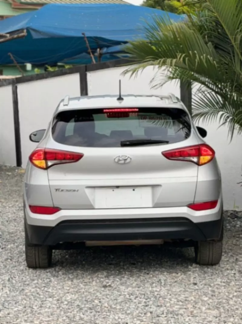 Hyundai Tucson   - 2017