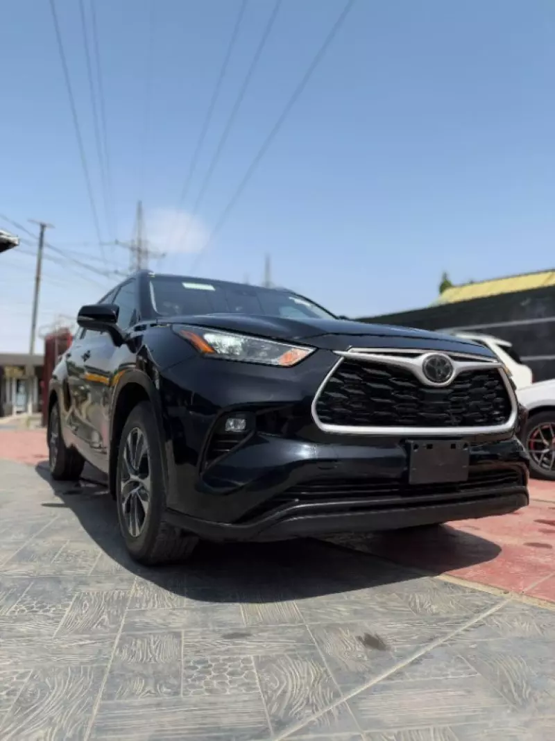 TOYOTA Highlander   - 2020
