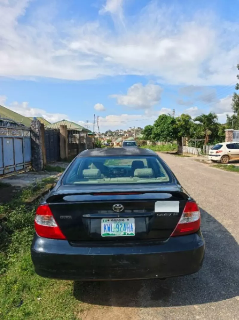 Toyota Camry - 2002