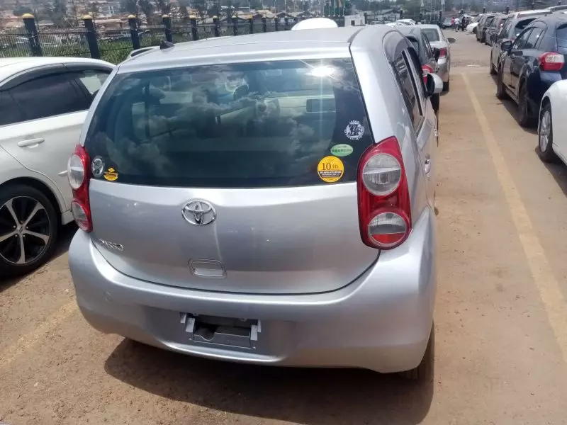 Toyota Passo   - 2012