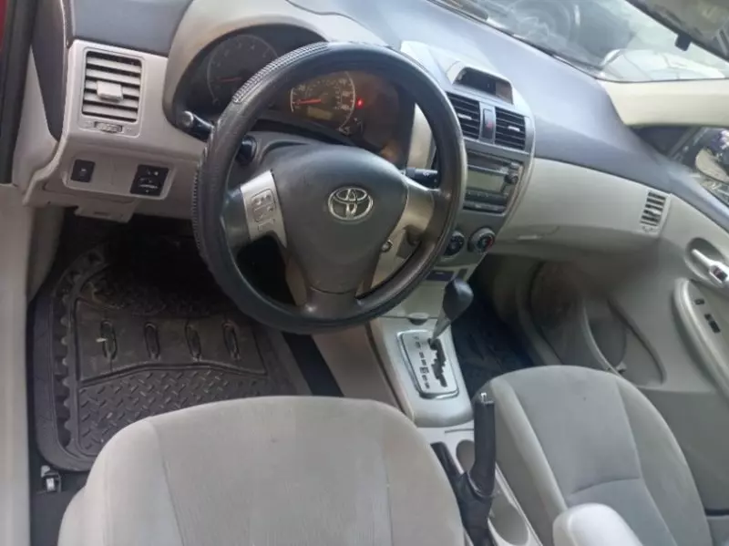 TOYOTA Corolla   - 2012