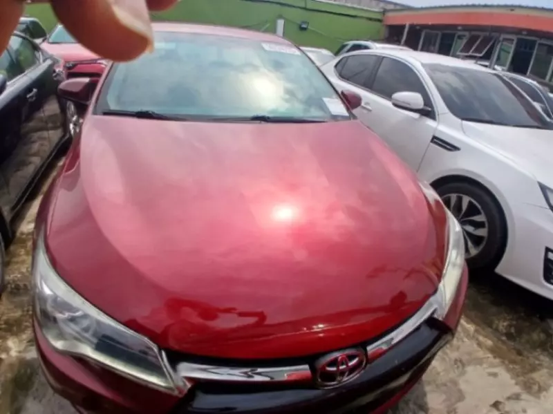 Toyota Camry   - 2015