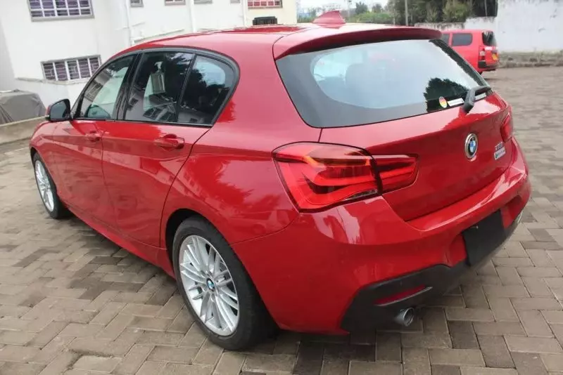 BMW 118i   - 2018