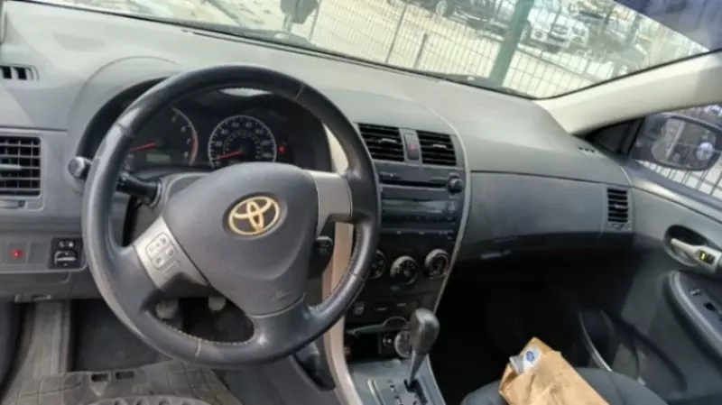 Toyota Corolla   - 2009