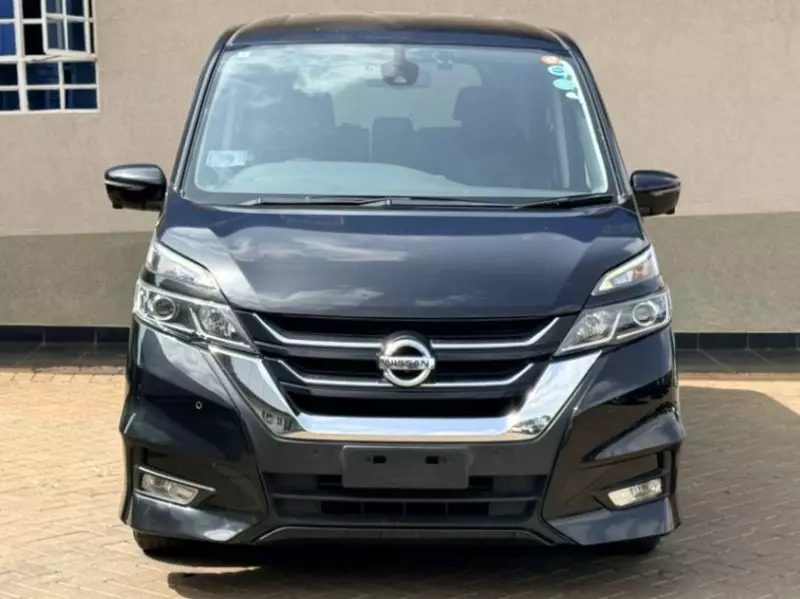 Nissan Serena Hybrid    - 2018