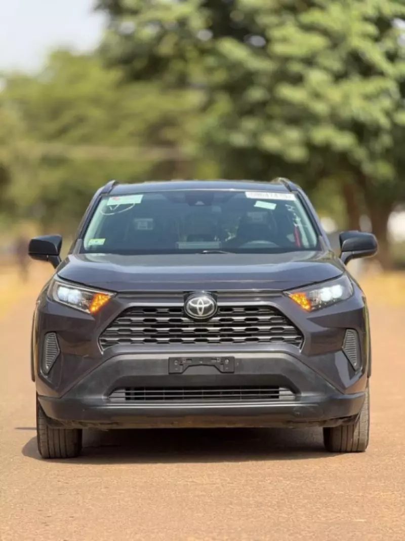 Toyota RAV4   - 2019