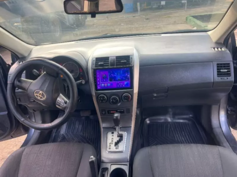 Toyota Corolla   - 2012