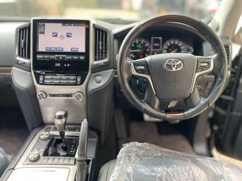 TOYOTA Landcruiser Prado - 2018