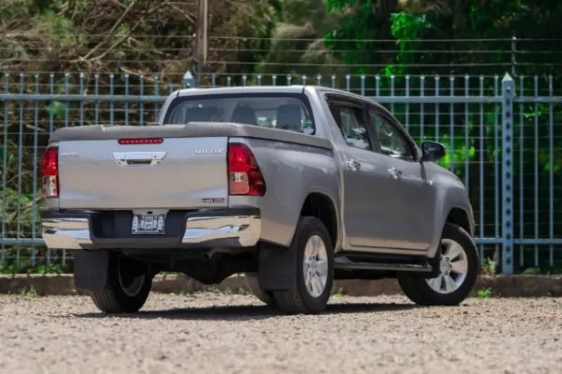 Toyota Hilux   - 2018