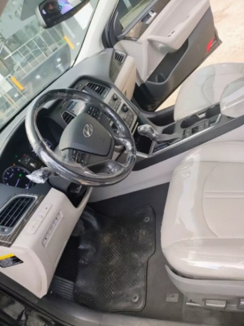 Hyundai Sonata   - 2015