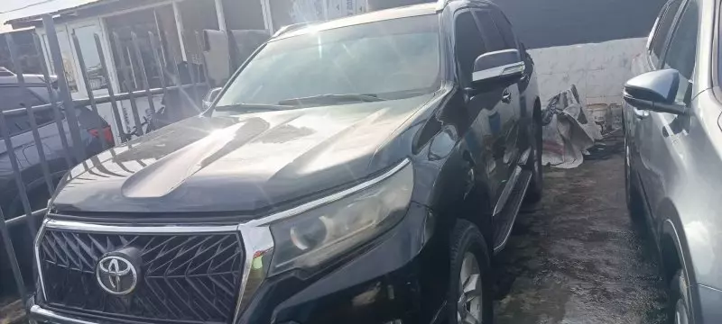 TOYOTA Prado   - 2013