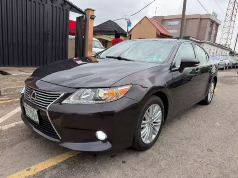 Lexus ES 350   - 2013