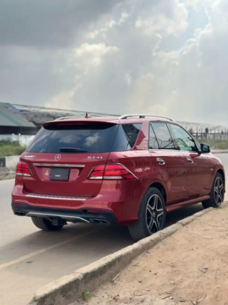 Mercedes-Benz GLE 43 AMG   - 2017