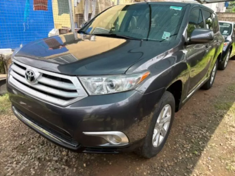 TOYOTA Highlander   - 2013