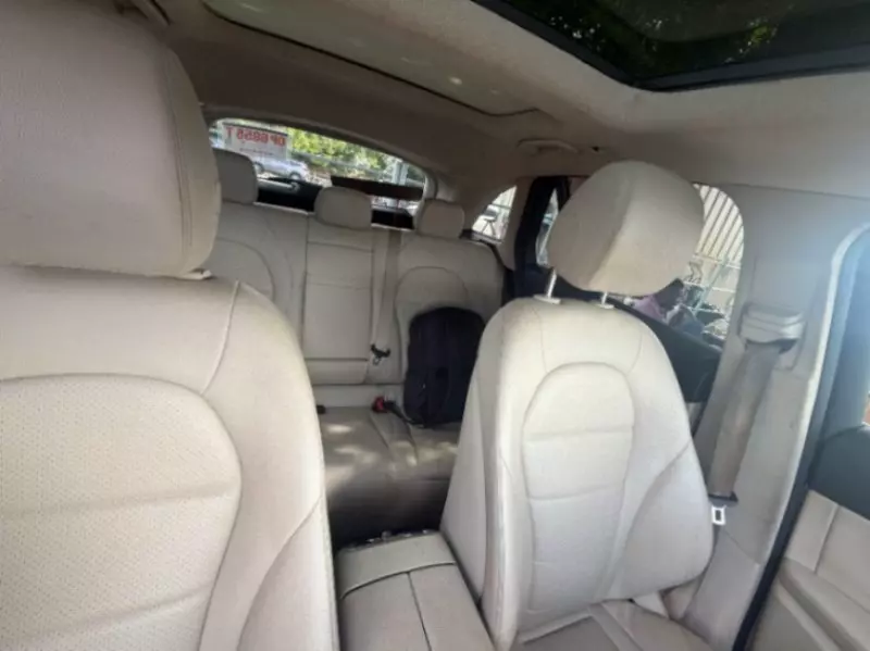 Mercedes-Benz GLC 300   - 2017
