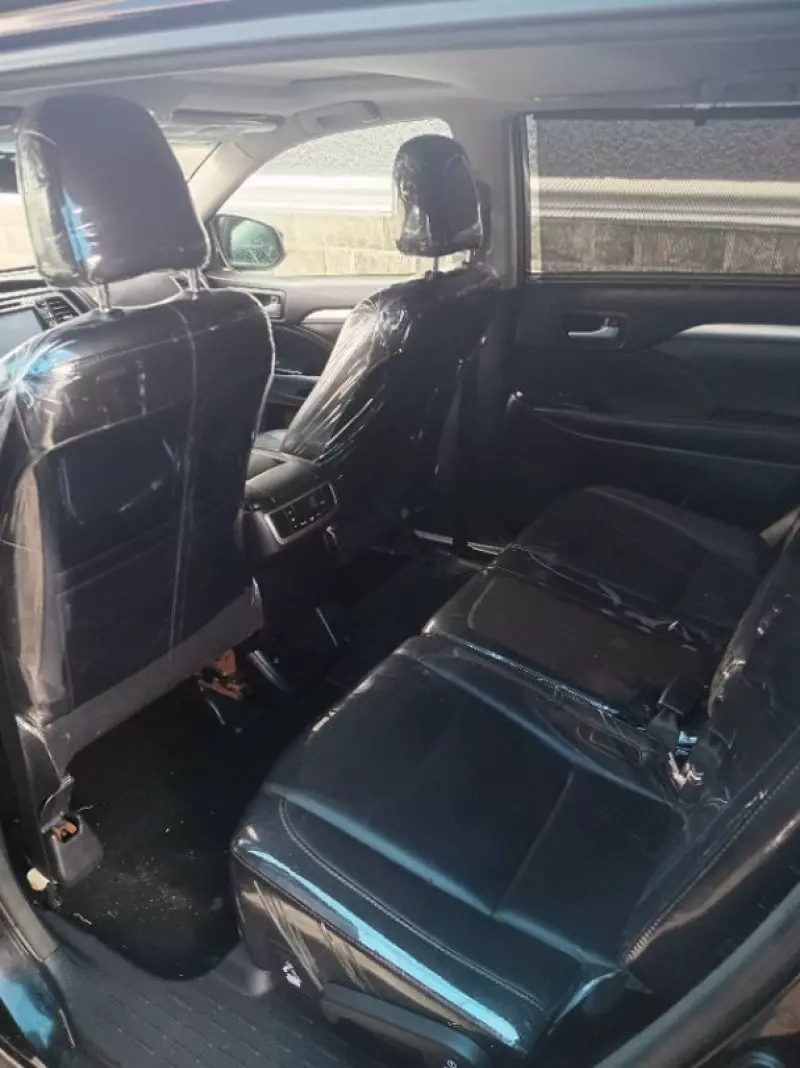 Toyota Highlander   - 2015