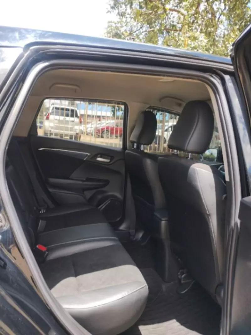 Honda Fit shuttle    - 2018