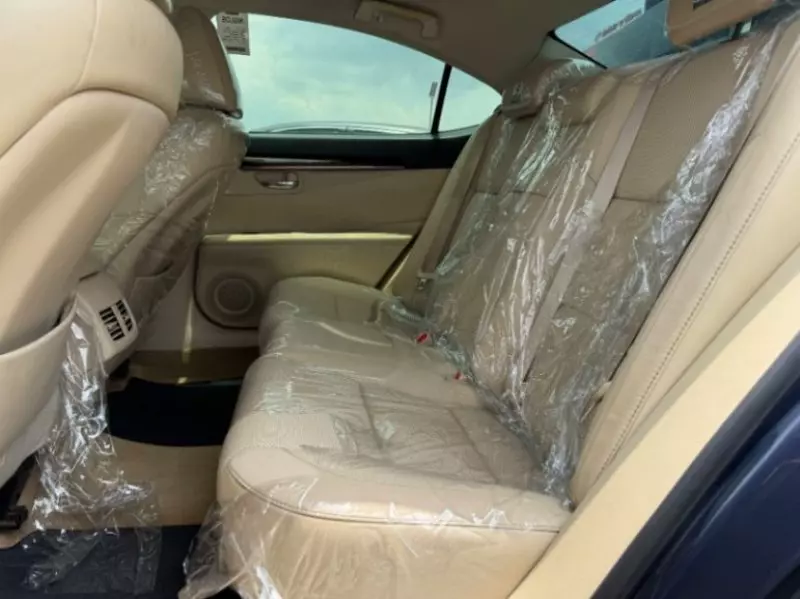 Lexus ES - 2013