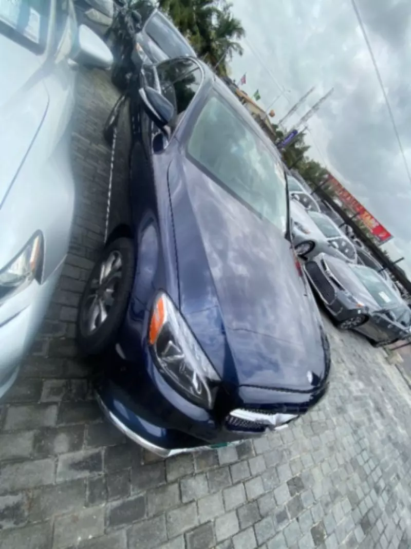 Mercedes-Benz C 300   - 2015