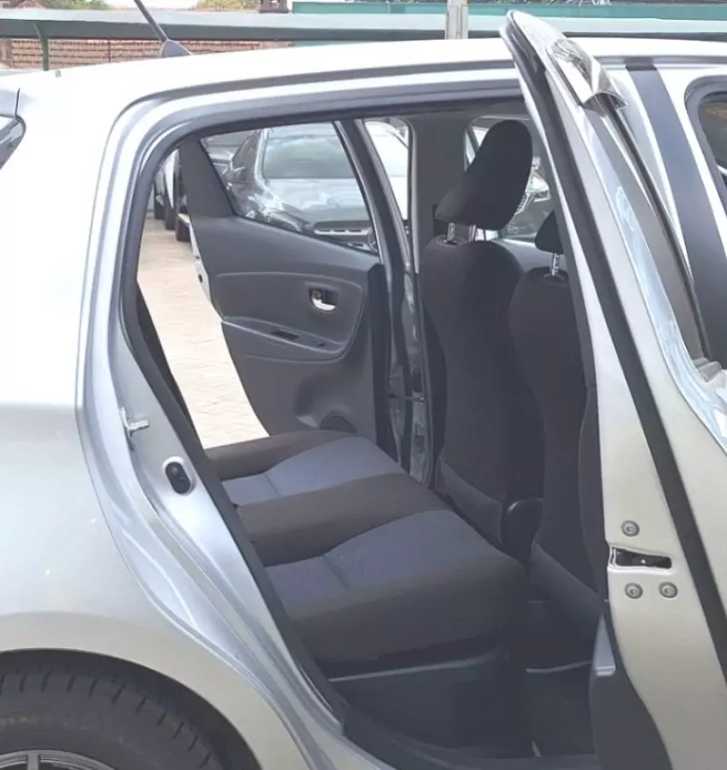 Toyota Vitz   - 2018