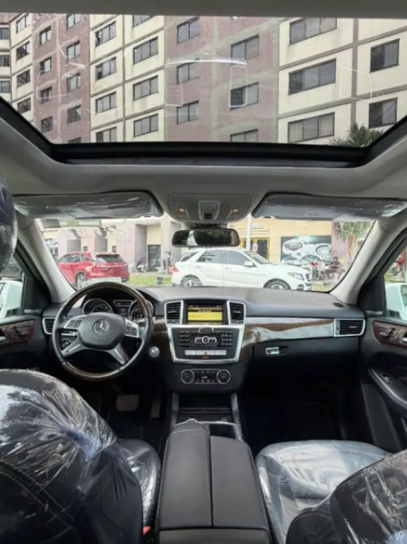 Mercedes-Benz ML 350   - 2012