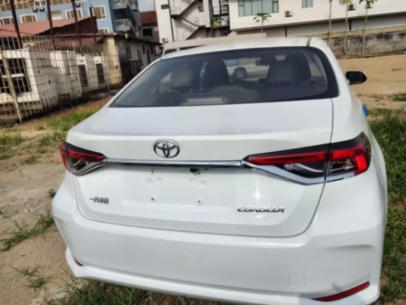 Toyota Corolla   - 2021