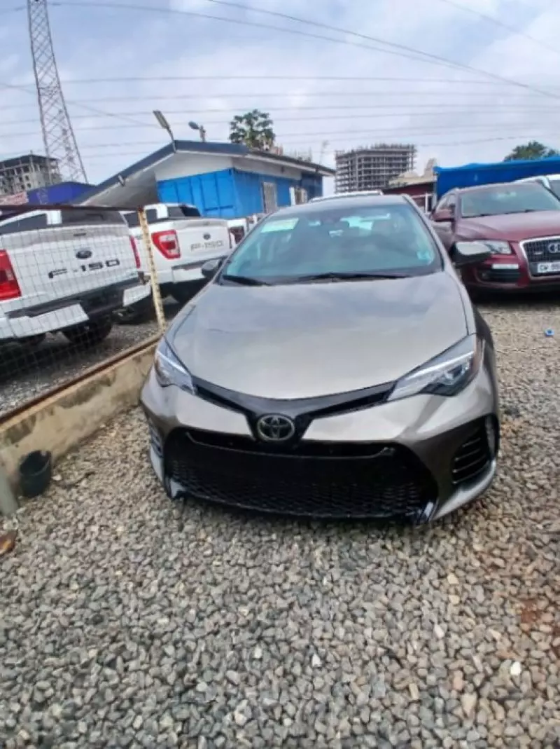 TOYOTA Corolla - 2019