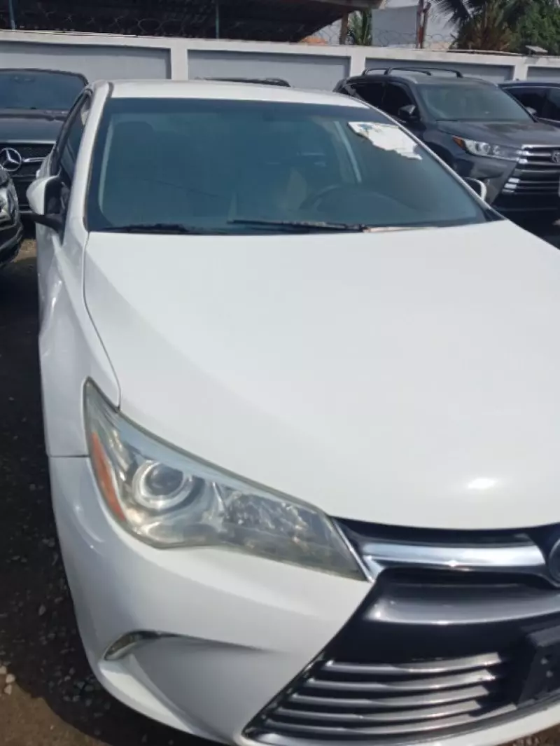 Toyota Camry   - 2015