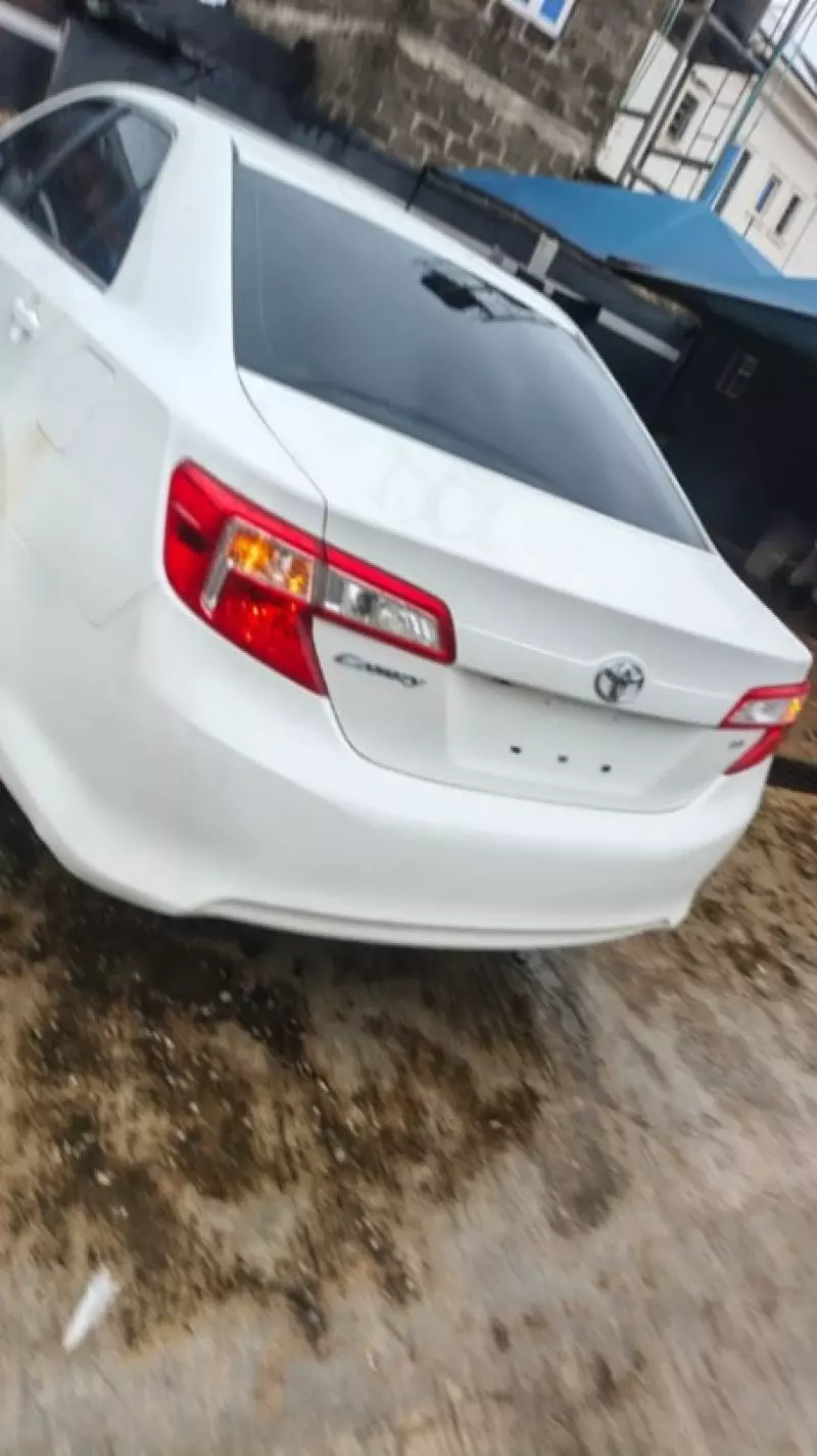 TOYOTA Camry   - 2014