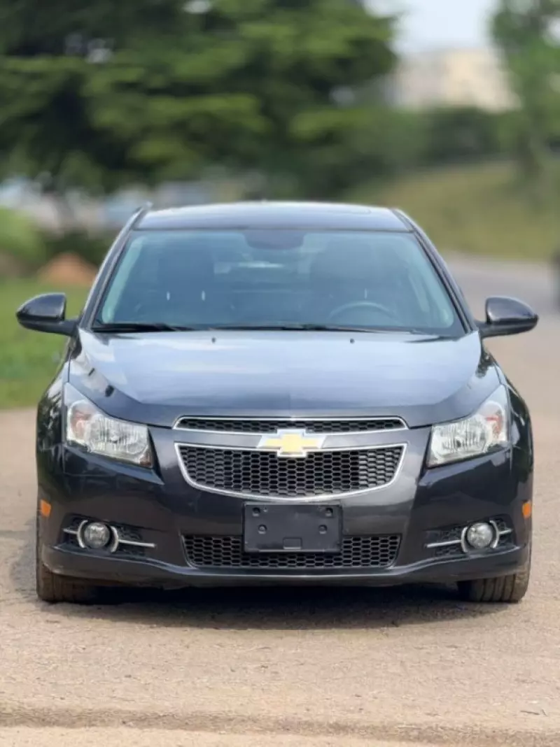 Chevrolet Cruze   - 2014