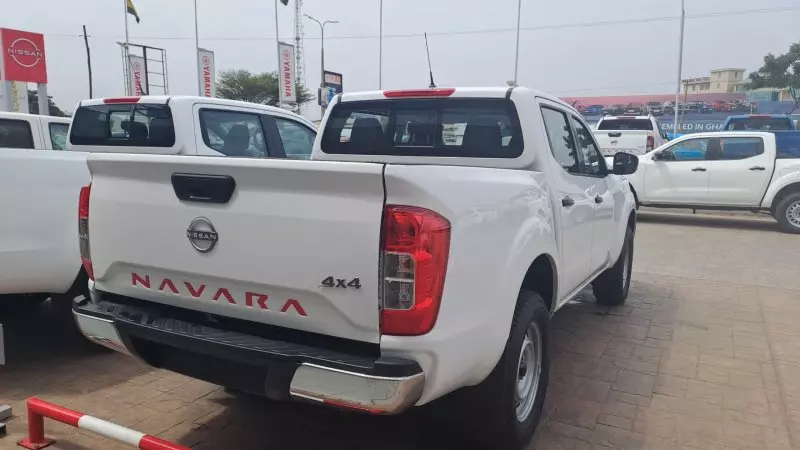 Nissan Navara   - 2025