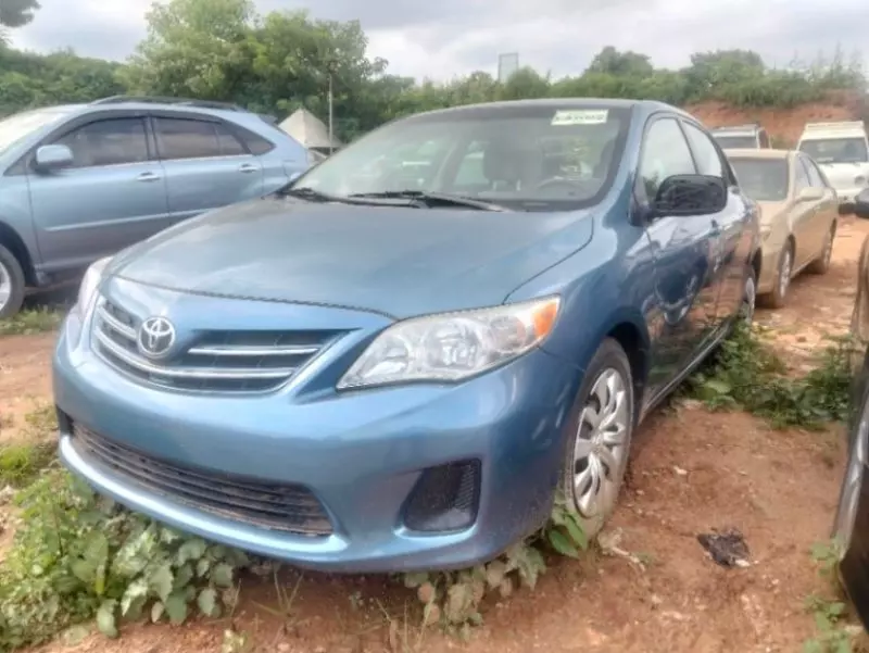 TOYOTA Corolla   - 2013
