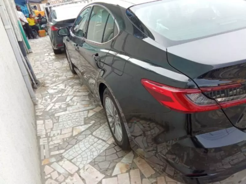 Toyota Camry   - 2026