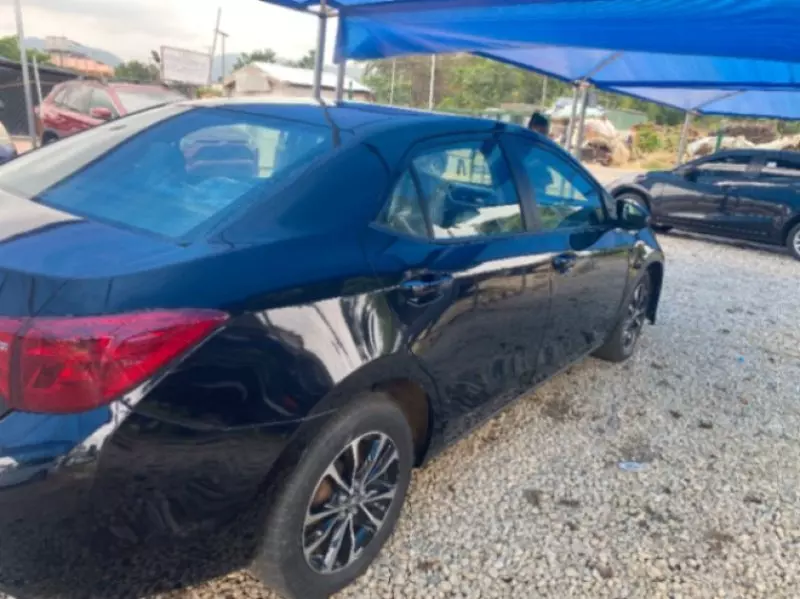 TOYOTA Corolla   - 2017
