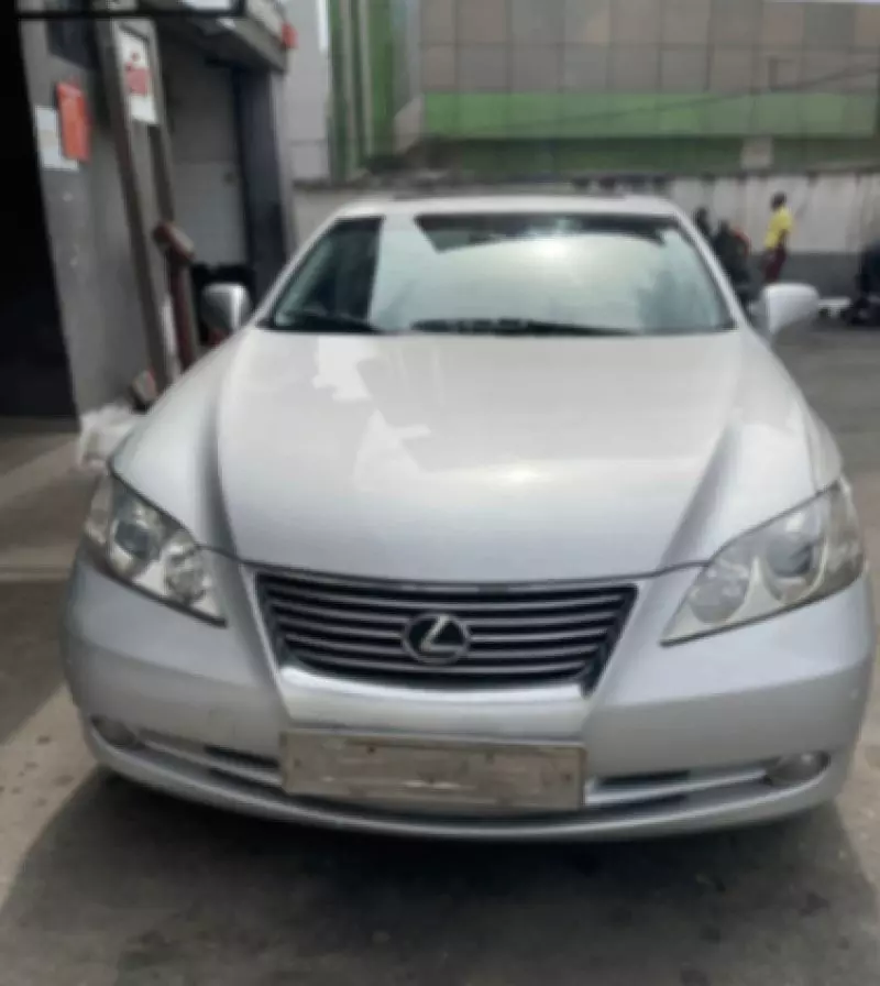 Lexus ES   - 2009