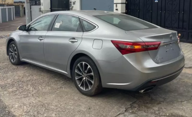 TOYOTA Avalon   - 2016
