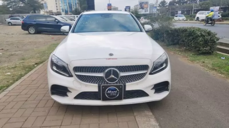 Mercedes-Benz C200   - 2019