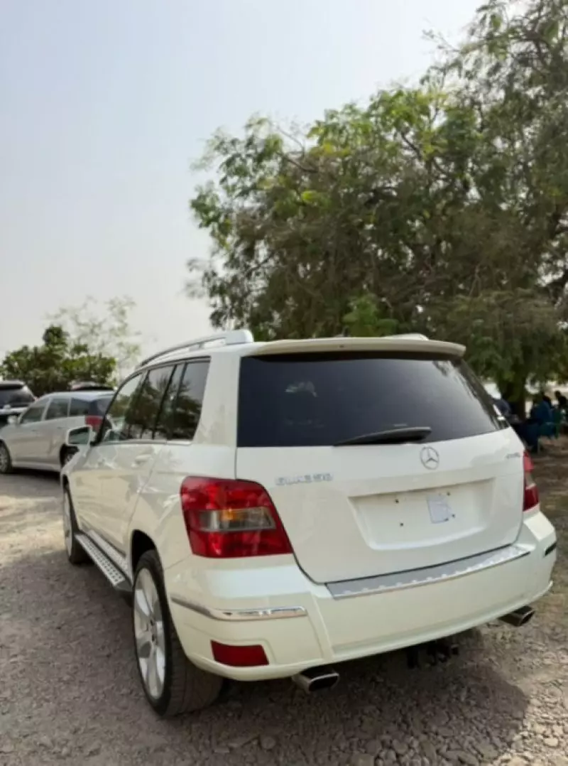 Mercedes-Benz GLK-Class   - 2010