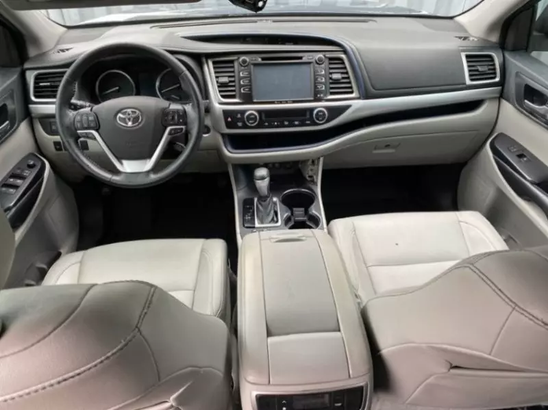 Toyota Highlander   - 2018