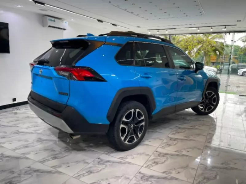 TOYOTA RAV 4   - 2019