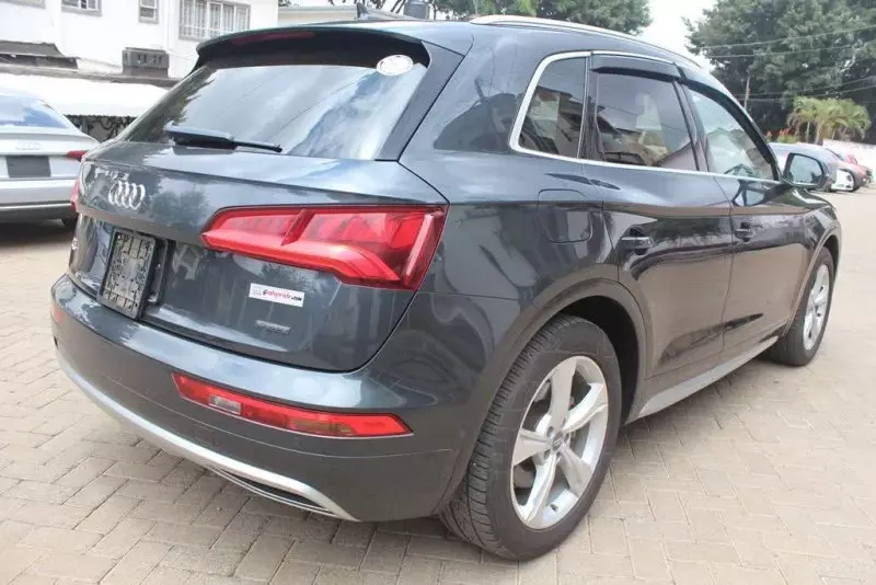 Audi Q5   - 2019