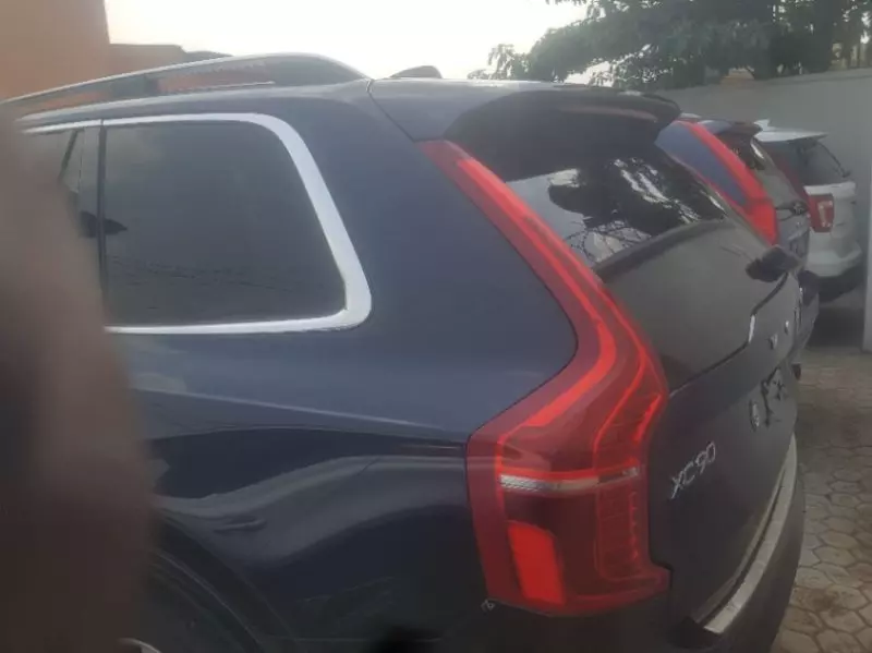 Volvo XC90   - 2016